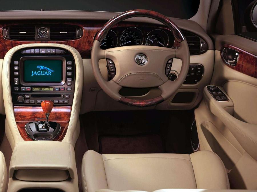  Jaguar XJ8 L 2005 года  (фото 6 из 63)